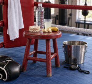 how boxers refuel between rounds